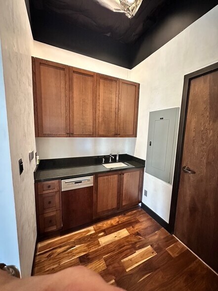 More Photos Of 610 2nd St, Davis Storefront Retail Office For Lease