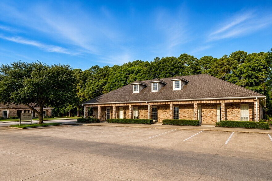 More Photos Of 3560 Delaware St, Beaumont Medical For Sale