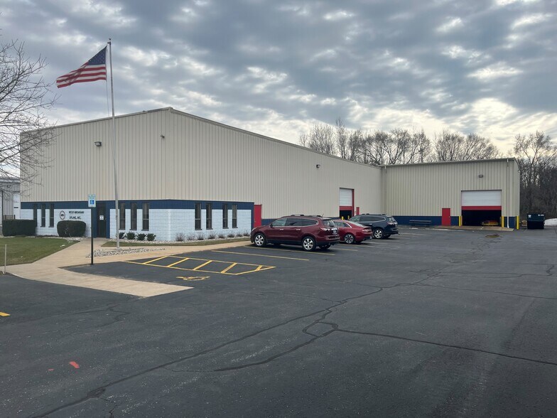 Primary Photo Of 156 Manufacturers Dr, Holland Manufacturing For Sale