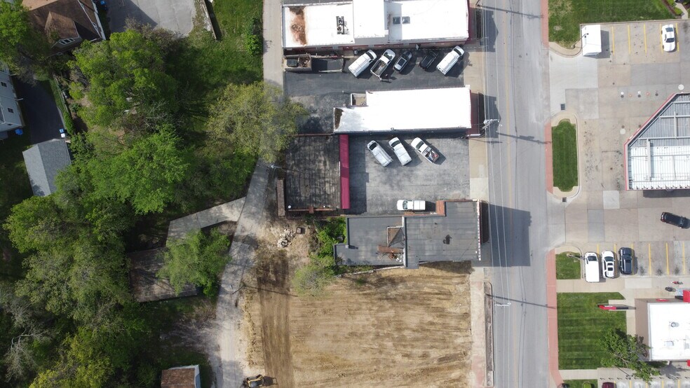 More Photos Of 2622 Woodson Rd, Overland Office Residential For Sale