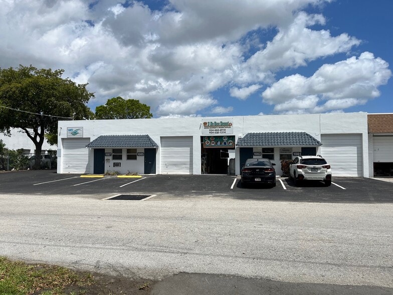 More Photos Of 1052-1090 NW 53rd St, Fort Lauderdale Warehouse For Lease
