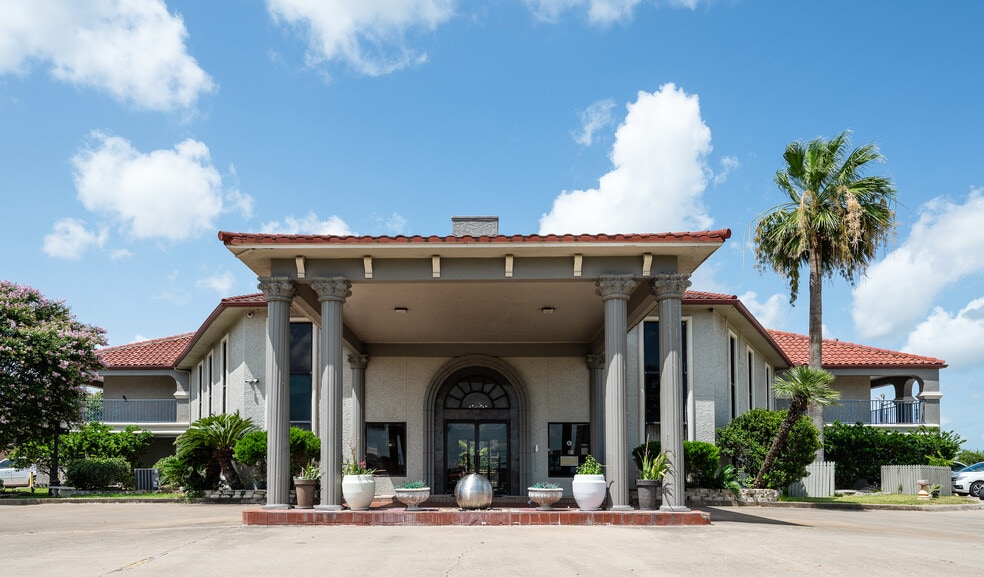 Primary Photo Of 11217 Ih 37, Corpus Christi Hotel For Sale
