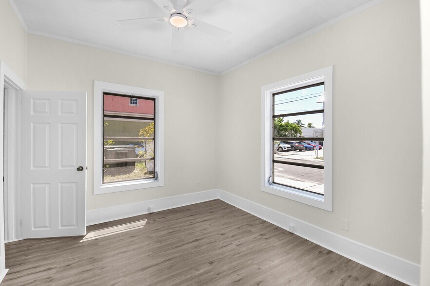 More Photos Of 309 SE Denver Ave, Stuart Office Residential For Lease