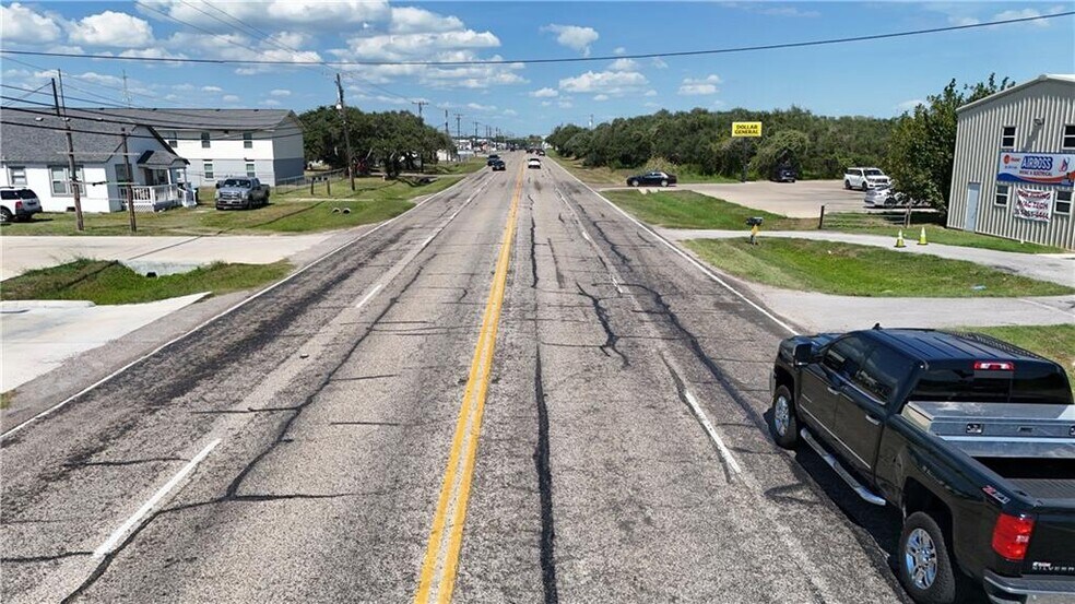 More Photos Of 904 Highway 35 S, Rockport Storefront Retail Office For Sale