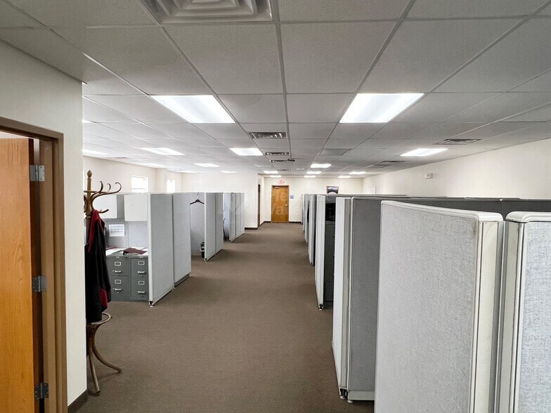 More Photos Of 4899 Commerce Pky, Warrensville Heights Warehouse For Sale