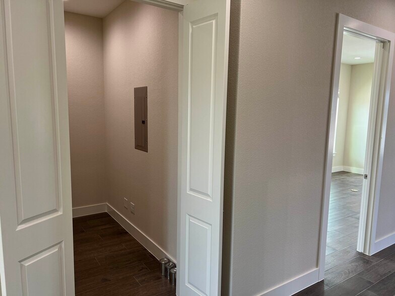 More Photos Of 2951 FM 1460, Georgetown Medical For Sale