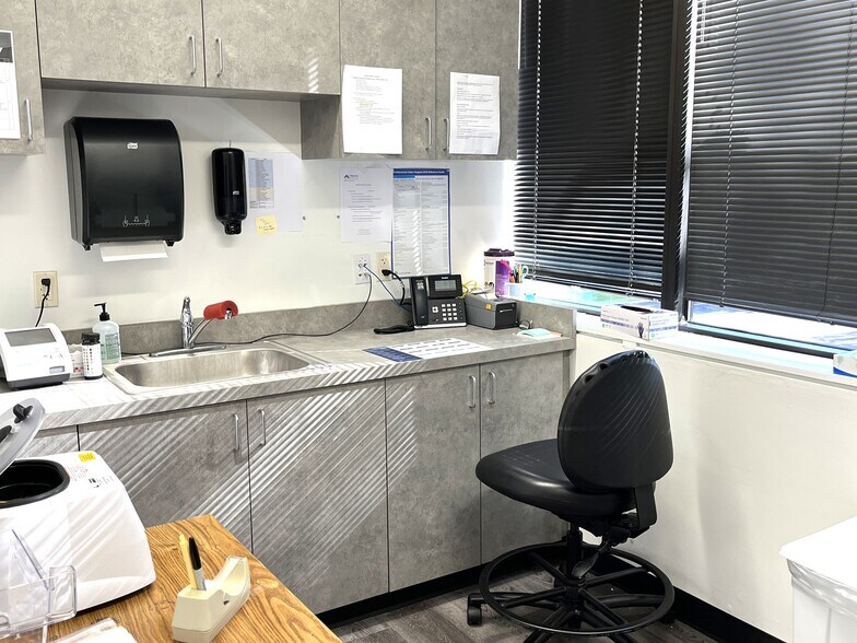 More Photos Of 415 McFarlan Rd, Kennett Square Office For Lease