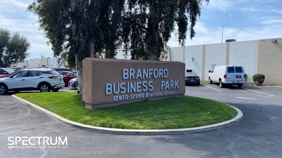 More Photos Of 12970 Branford St, Pacoima Warehouse For Lease