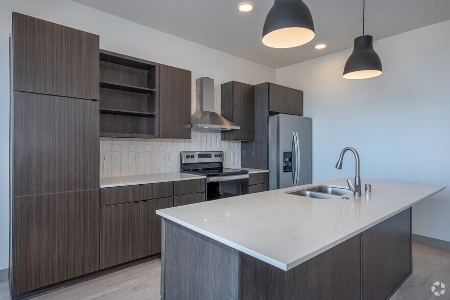 More Photos Of 2521 East Washington Ave, Madison Apartments For Lease