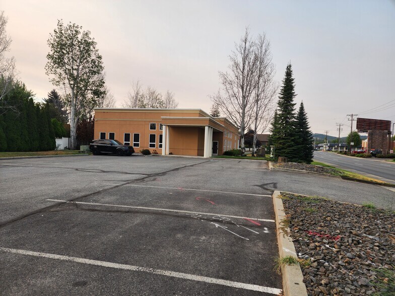Primary Photo Of 930 N Mullan Rd, Spokane Office For Lease