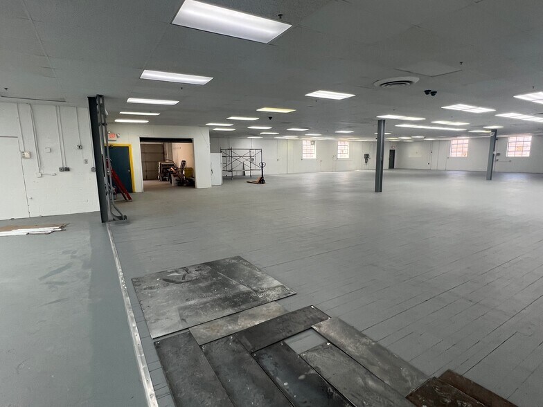 More Photos Of 175 Paterson Ave, Little Falls Industrial For Sale