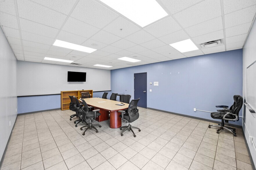 More Photos Of 294 Gambee Rd, Geneva Warehouse For Sale