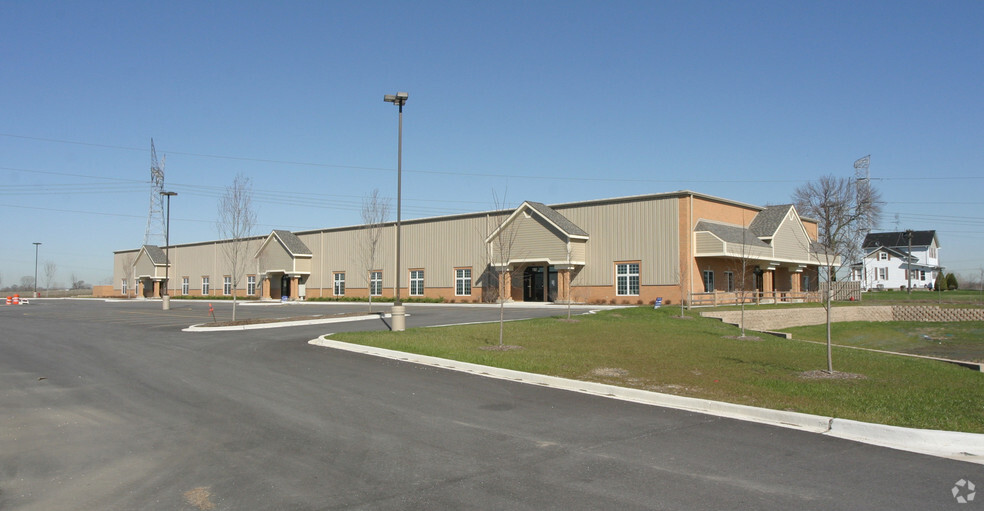 Primary Photo Of 700-710 Center Rd, Frankfort Warehouse For Lease