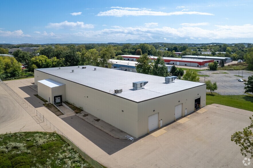 More Photos Of 2803 S Stoughton Rd, Madison Warehouse For Lease
