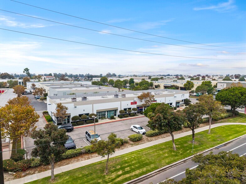 More Photos Of 2101 S Rose Ave, Oxnard Warehouse For Sale