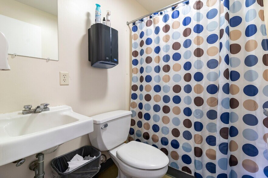 More Photos Of 40 E Main St, Canton Apartments For Sale