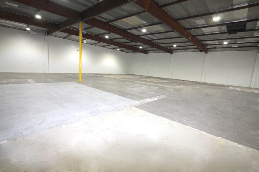 More Photos Of 1753 E 21st St, Los Angeles Warehouse For Lease