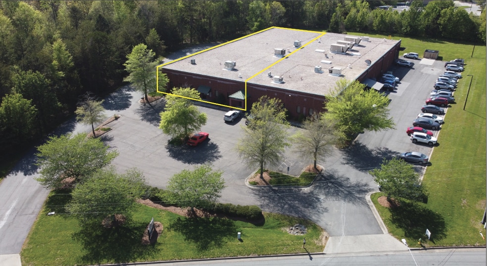 More Photos Of 2534 Empire Dr, Winston-Salem Warehouse For Lease