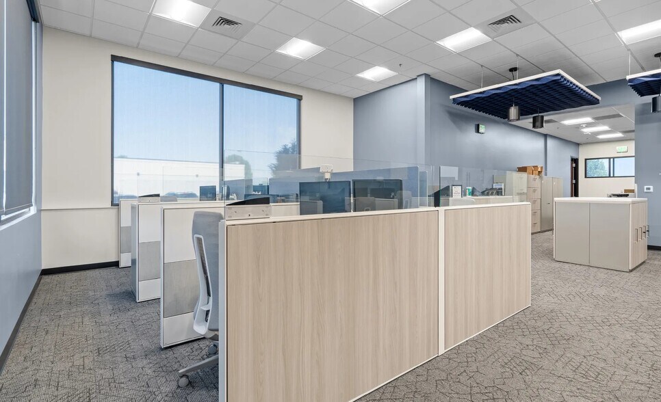 More Photos Of 850-852 W Quinn Rd, Pocatello Bank For Lease