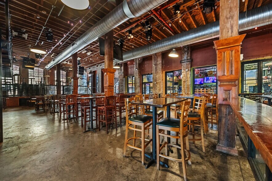 More Photos Of 451 Communipaw Ave, Jersey City Warehouse For Sale