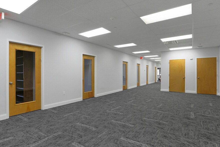 More Photos Of 100 Dutch Hill Rd, Orangeburg Medical For Lease