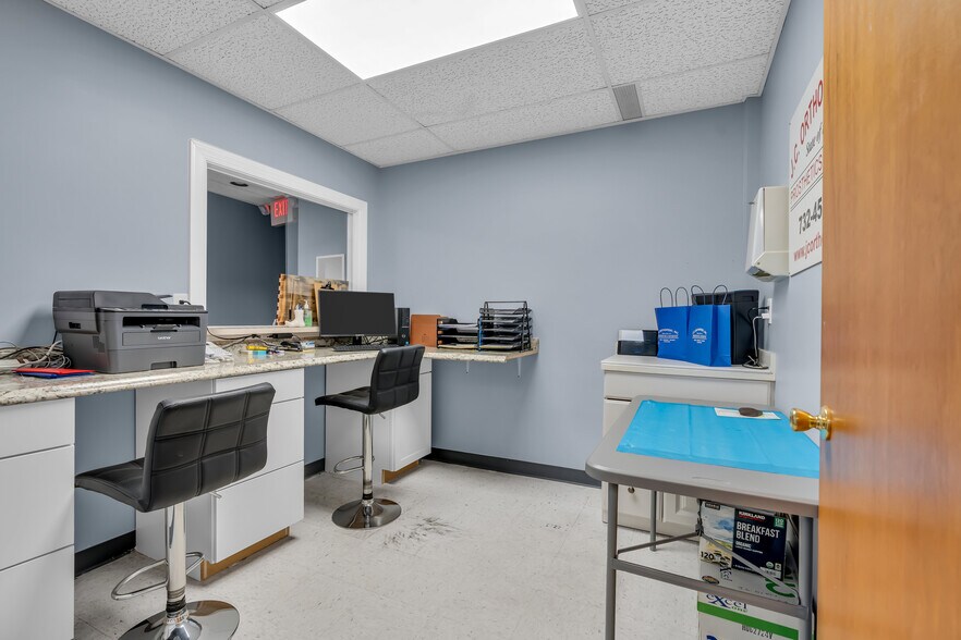 More Photos Of 721 N Beers St, Holmdel Medical For Sale