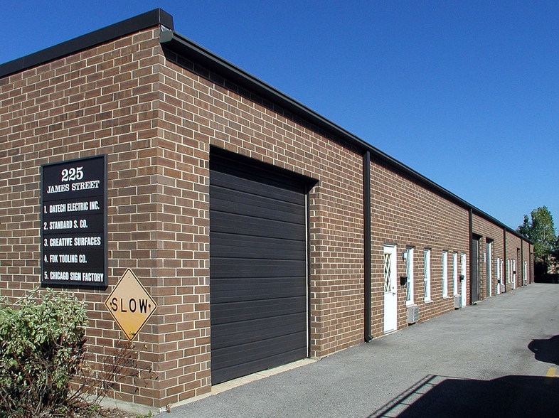 More Photos Of 225 James St, Bensenville Warehouse For Lease