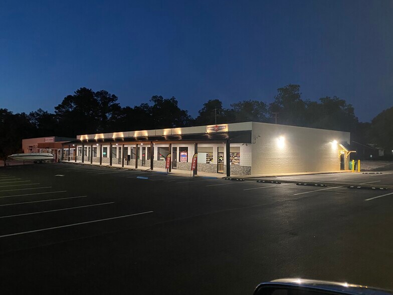 Primary Photo Of 368 N Broadnax St, Dadeville Storefront Retail Office For Lease