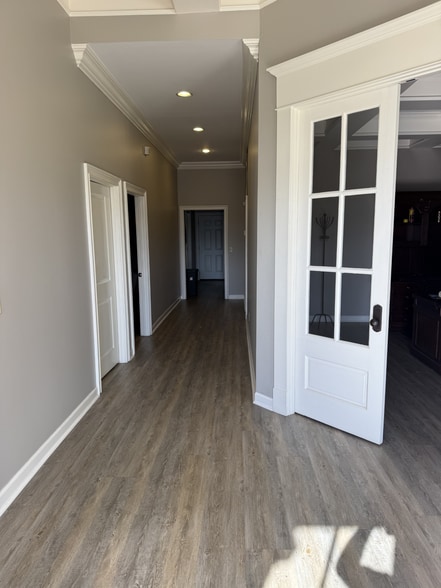More Photos Of 2850 Interstate 55, Marion Freestanding For Lease