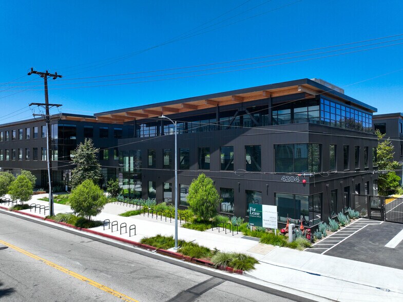 More Photos Of 4204 Glencoe Ave, Marina Del Rey Unknown For Lease