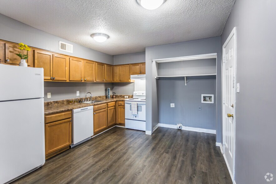 More Photos Of 2603 Pojest Dr, Memphis Apartments For Sale