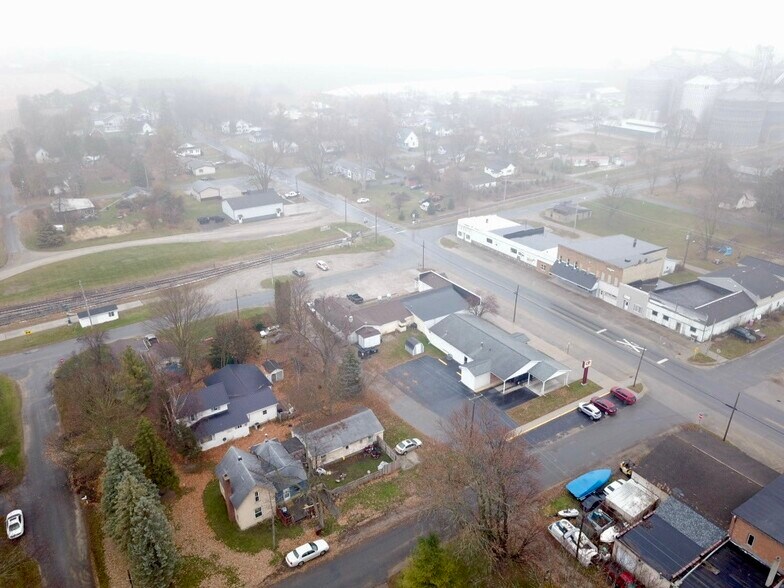 More Photos Of 125 N Newton St, Middleton Restaurant For Sale