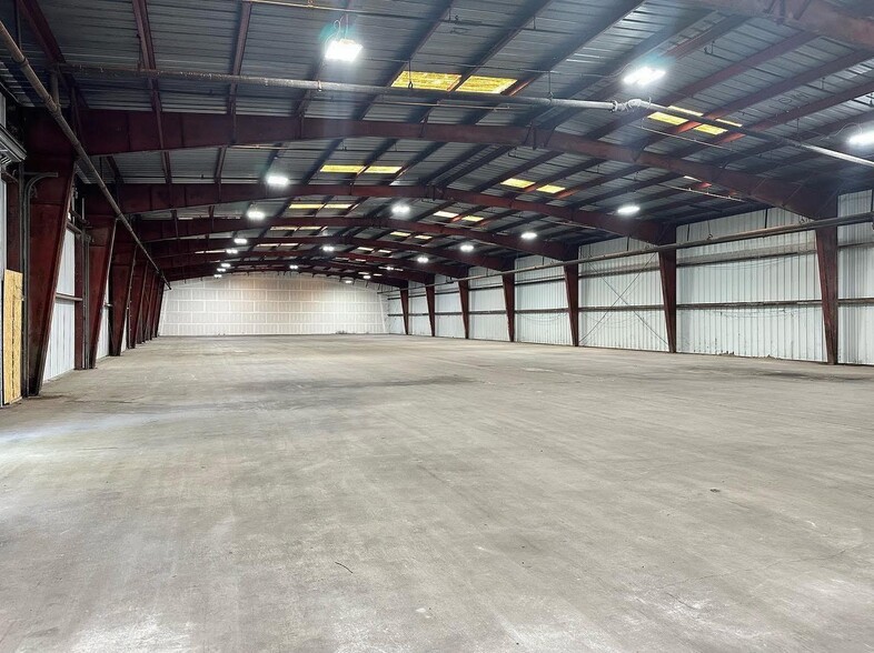 More Photos Of 11765 Darryl Dr, Baton Rouge Warehouse For Lease
