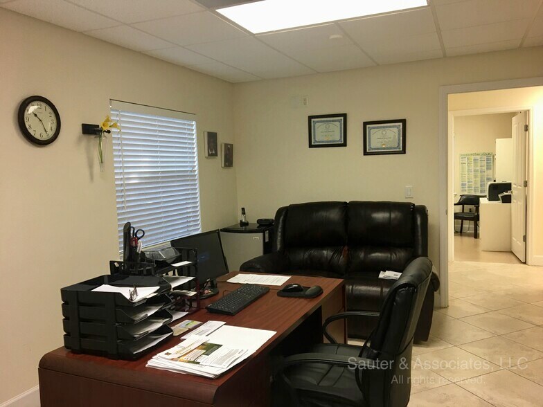 More Photos Of 7000 54th Ave N, Saint Petersburg Storefront Retail Office For Lease