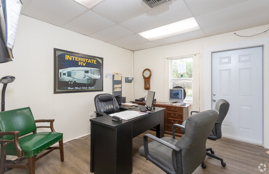 More Photos Of 2660 N Us Highway 1, Fort Pierce Auto Dealership For Sale