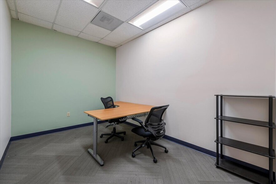 More Photos Of 1290 Reamwood Ave, Sunnyvale Research And Development For Lease