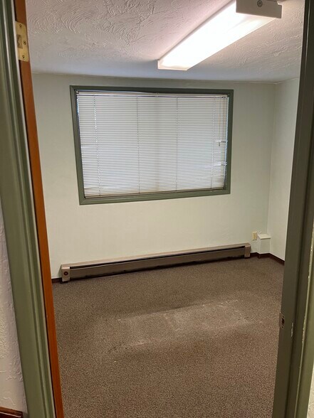 More Photos Of 1185 Arthur St, Eugene Medical For Lease