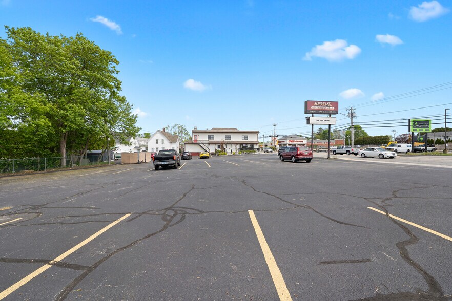 More Photos Of 157 Granite St, Westerly Restaurant For Sale