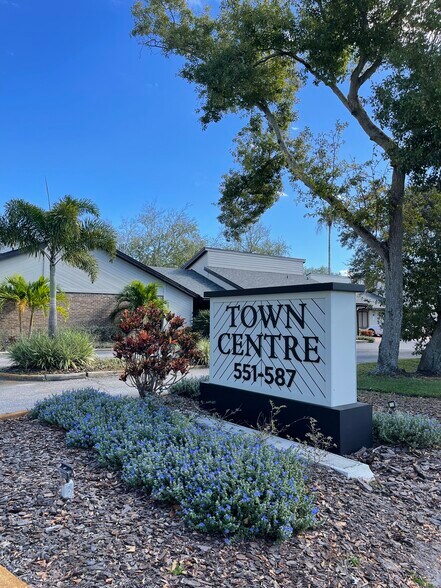 More Photos Of 561 S Duncan Ave, Clearwater Medical For Sale