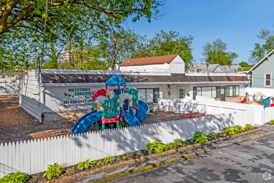 Primary Photo Of 308 Compton Ave, Laurel Daycare Center For Sale