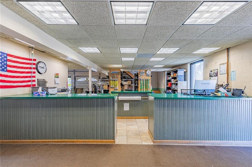 More Photos Of 4577 S Lake Rd, Brockport Auto Dealership For Sale