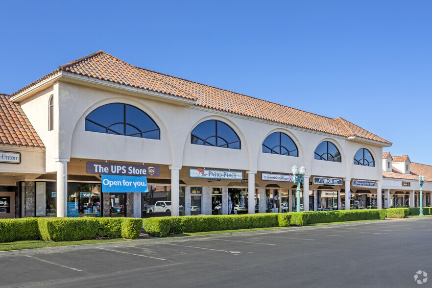 Primary Photo Of 2003-2035 W Bullard Ave, Fresno Unknown For Lease