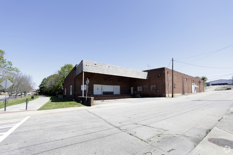 Primary Photo Of 520 Maple St, Gainesville Warehouse For Lease