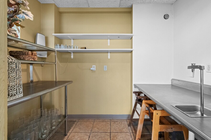 More Photos Of 12483 Lodge Dr, Garfield Lodge Meeting Hall For Lease