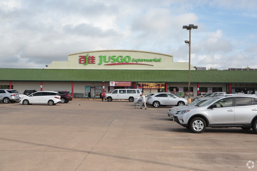 More Photos Of 9250-9288 Bellaire Blvd, Houston General Retail For Lease