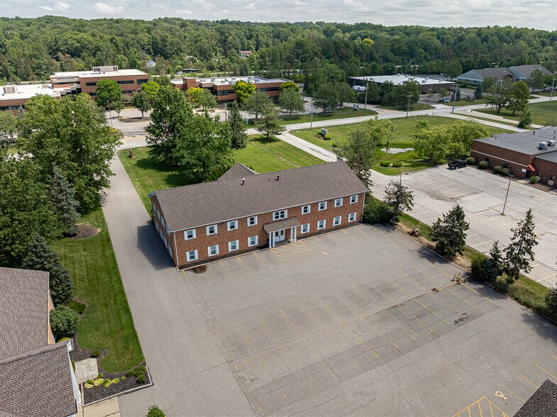 More Photos Of 30670 Bainbridge Rd, Solon Office For Sale