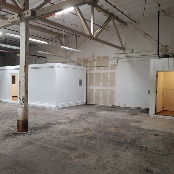 More Photos Of 3802 Mallard Dr, Benicia Warehouse For Lease