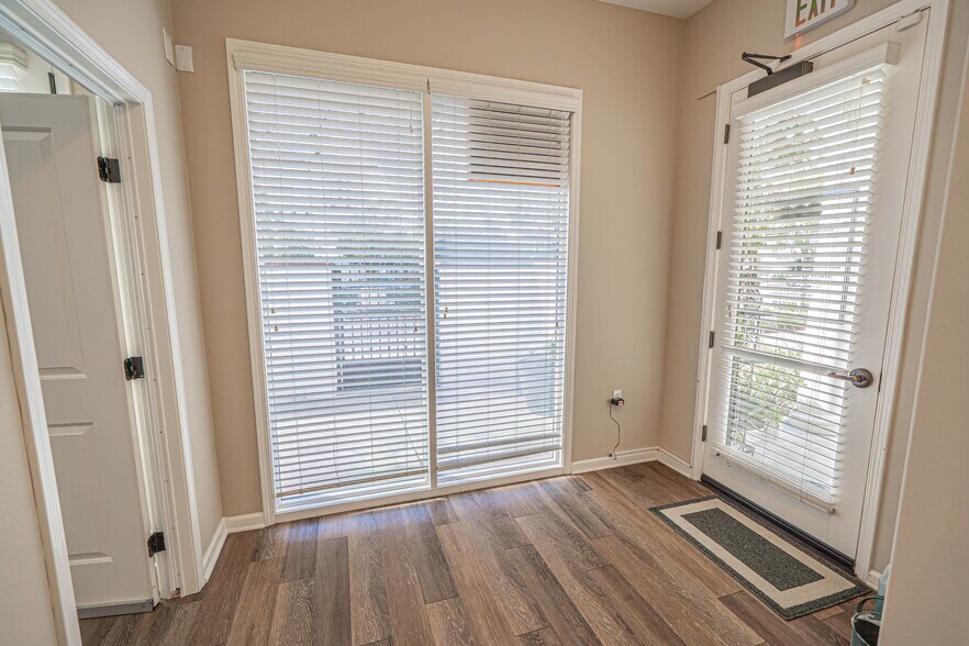 More Photos Of 26266 Prima Way, Santa Clarita Specialty For Lease