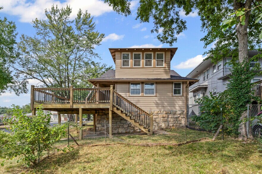 More Photos Of 347 Lawn Ave, Kansas City Apartments For Sale