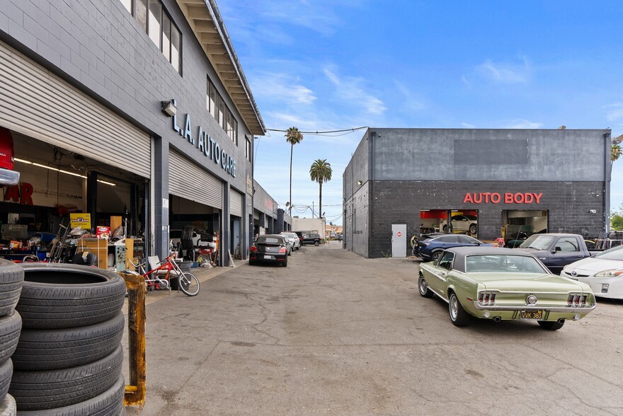 More Photos Of , Canoga Park General Retail For Sale